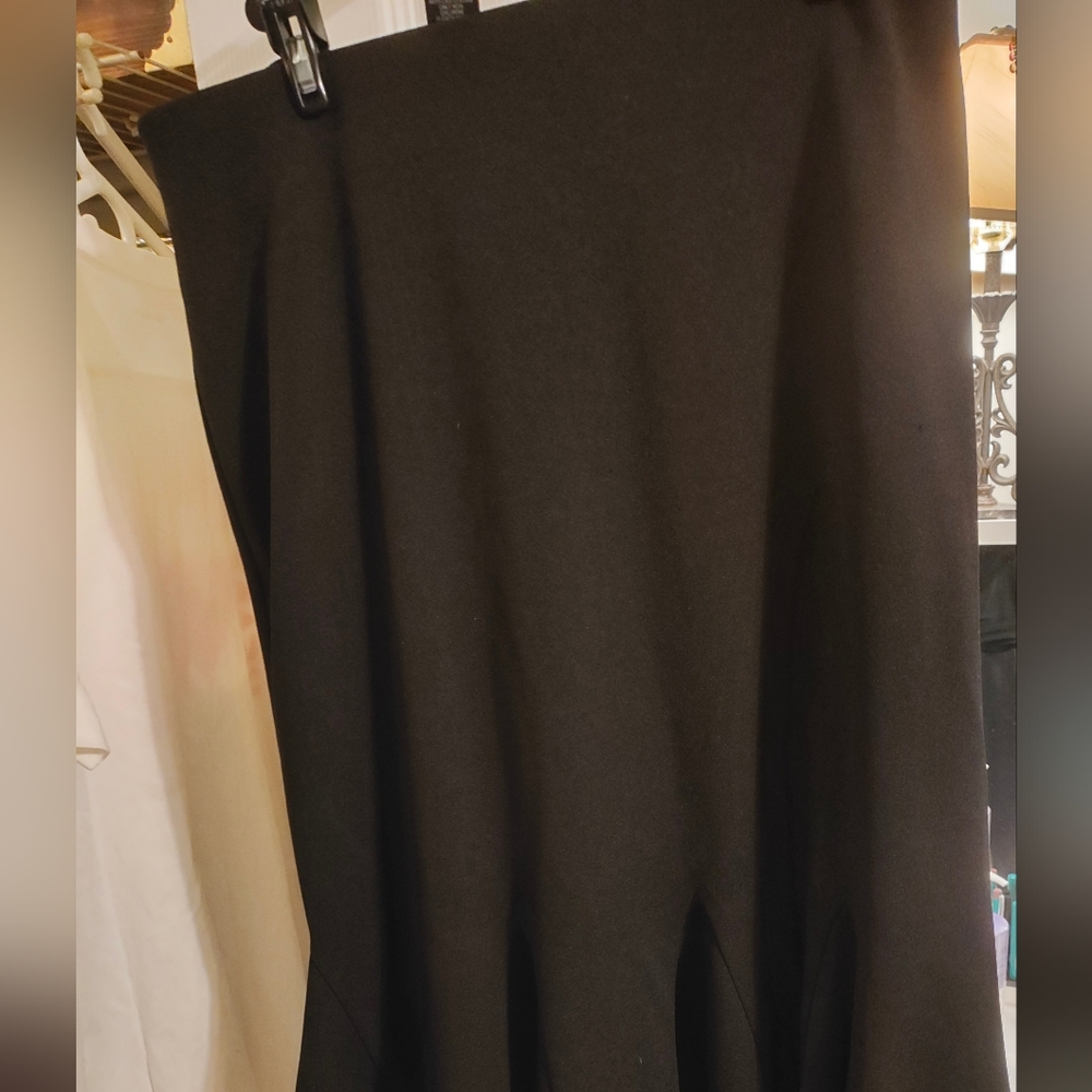 NEW WITH TAGS Ashley Stewart black , elastic waist skirt, size 10/12